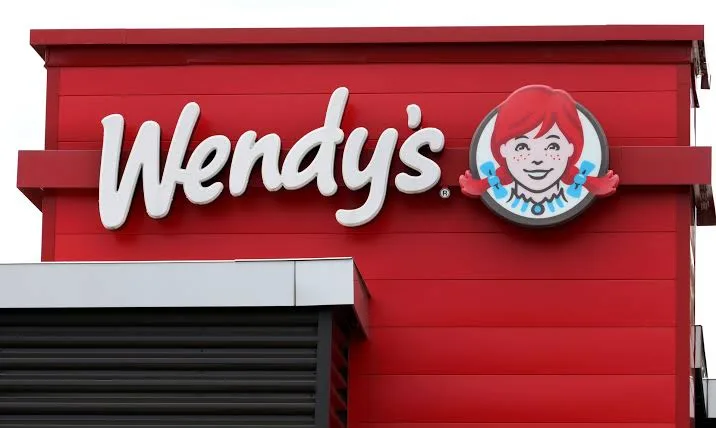 Wendy’s stock price prediction: $5 bear, $13 bull on…