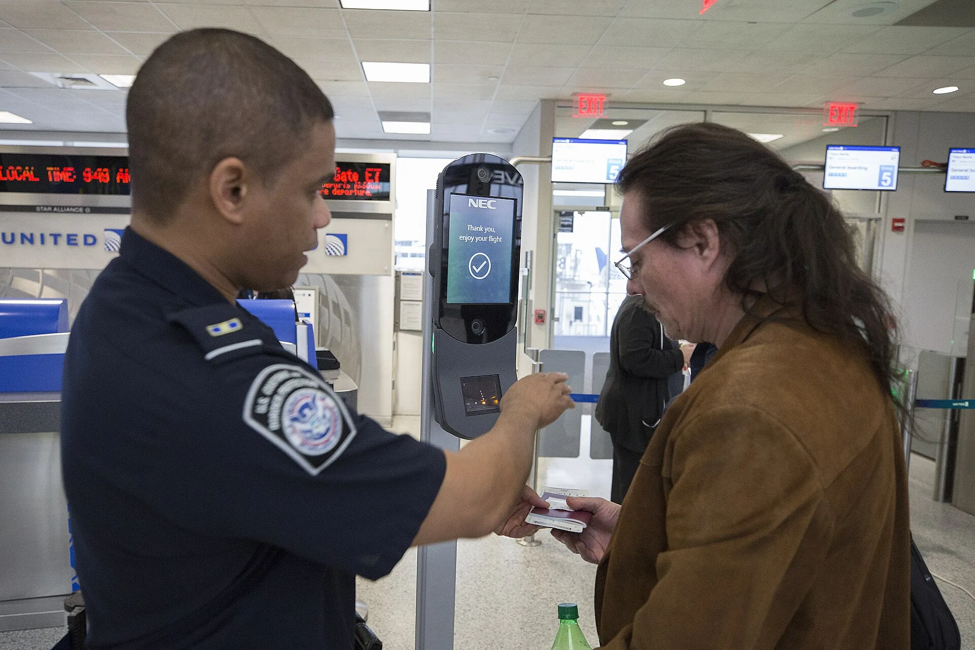 BigBear.ai (BBAI) Stock Prediction: $4.10 Bull vs $1.75 Bear