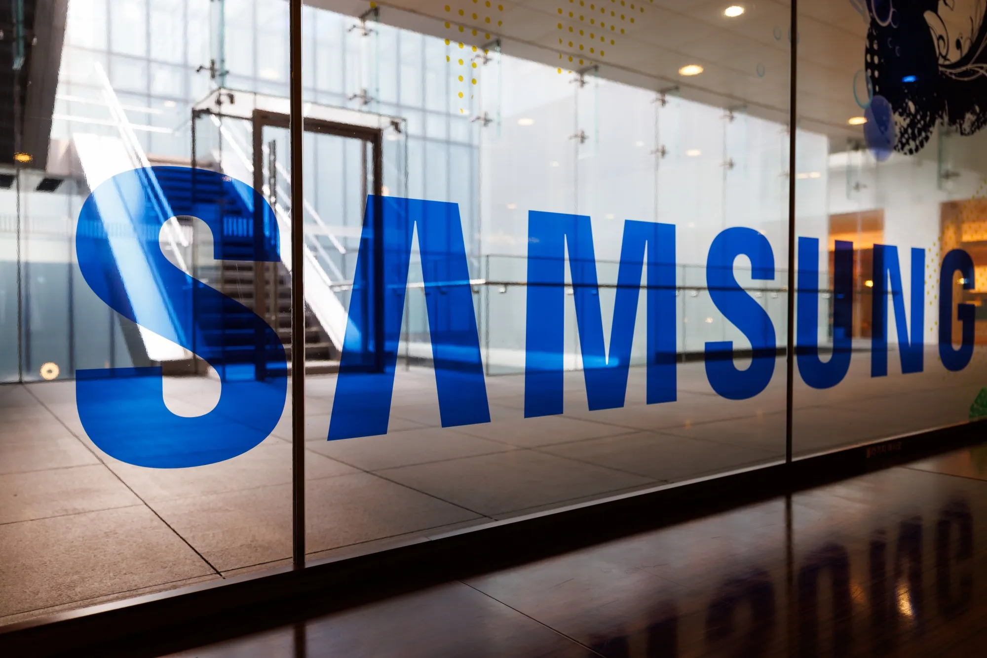 Samsung Stock at 232,000 Won After China’s CXMT 4F2…