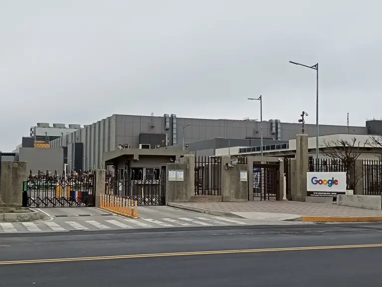Google Prices Gemini 4 Argon at $2. Alphabet Closed at…