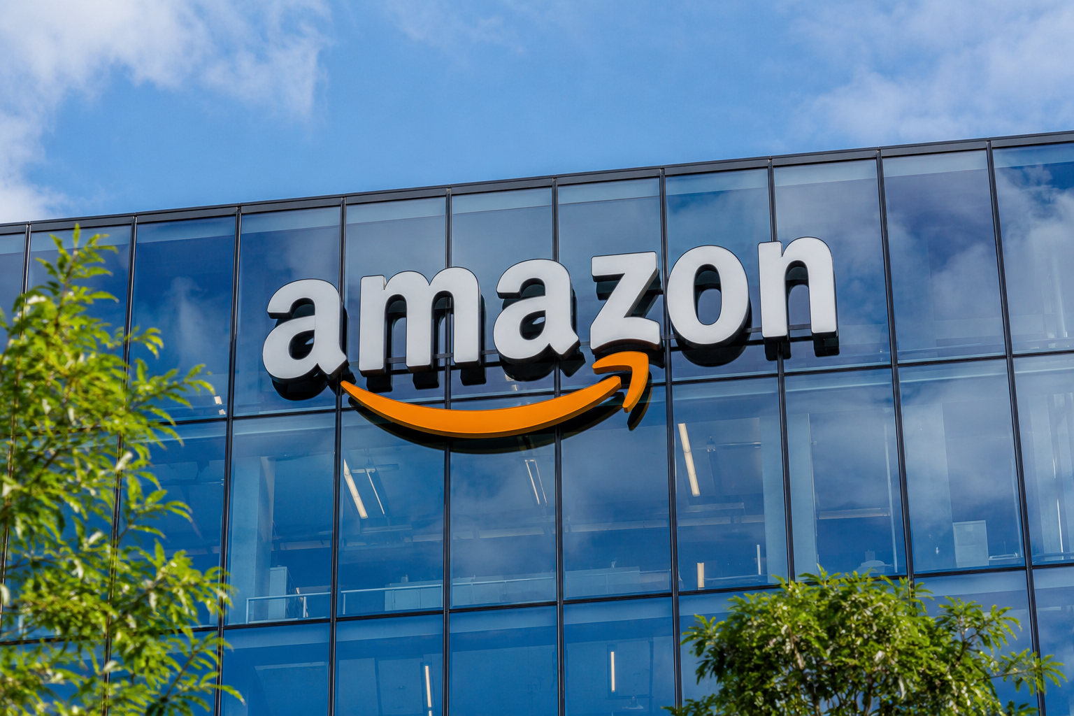 Nasdaq 100 futures lose key support as Intel, Amazon, Google shares plunge