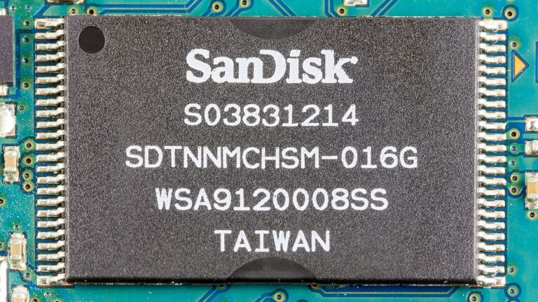 Sandisk (SNDK) Stock: $1,280 After an $11 Billion Quarter,…